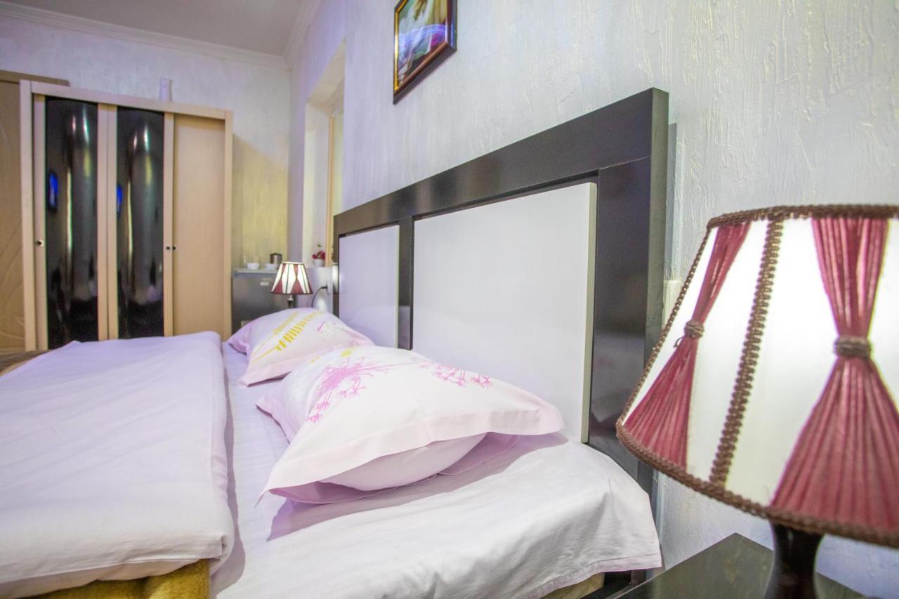 Hotel Mkudro Koutaïssi Extérieur photo