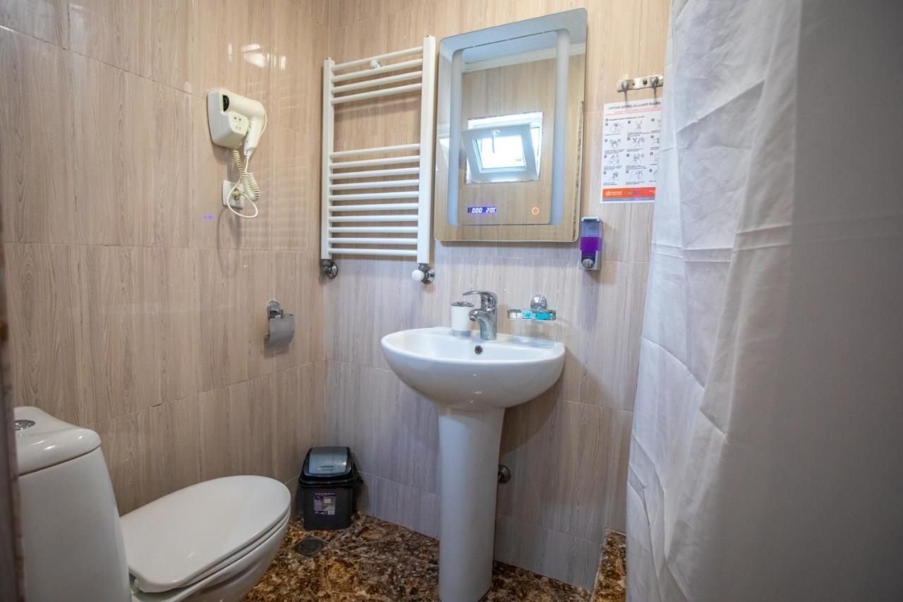 Hotel Mkudro Koutaïssi Extérieur photo