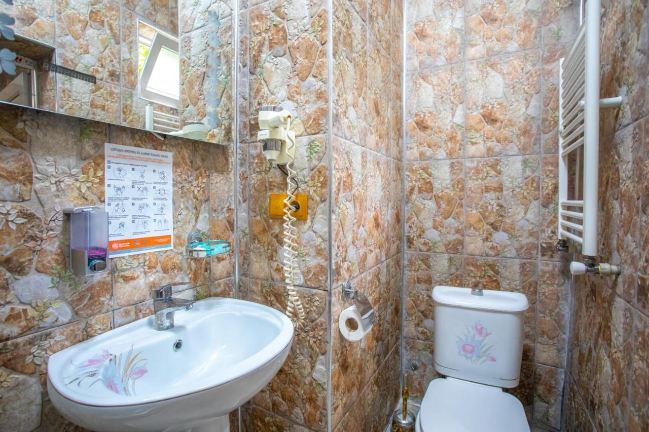 Hotel Mkudro Koutaïssi Extérieur photo